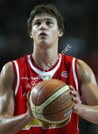 Basket: Danilo Gallinari mette a segno 14 punti ma non bastano per vincere